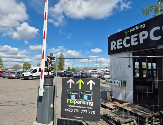 FixParking - parking lotnisko Praga Václava Havla (PRG) - zdjęcie 4