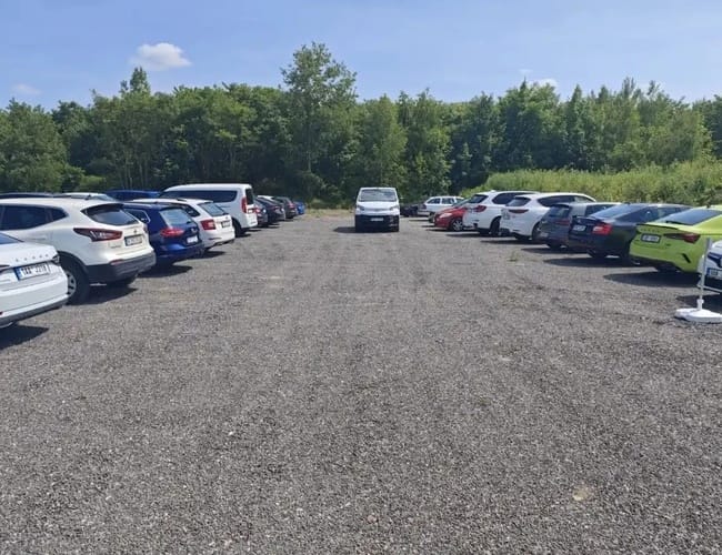 Parking Buštěhrad U Letadla - lotnisko Praga (PRG) - zdjęcie 5