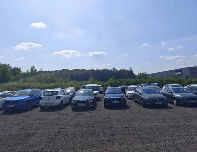 Parking Buštěhrad U Letadla - lotnisko Praga (PRG) - zdjęcie 6