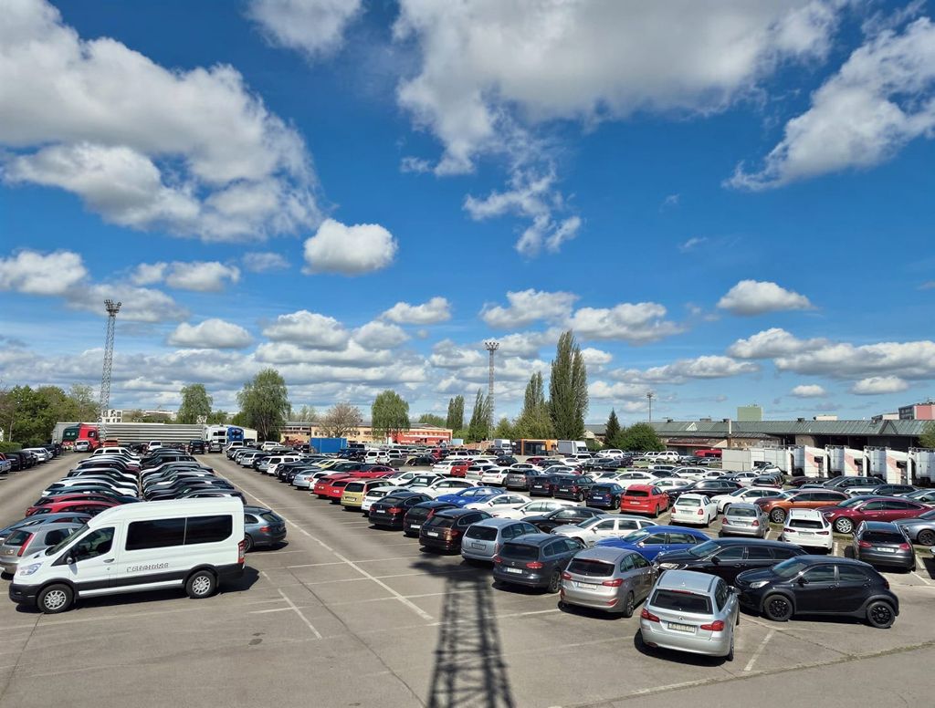 FixParking - parking w Praga-Zličín z transferem na PRG